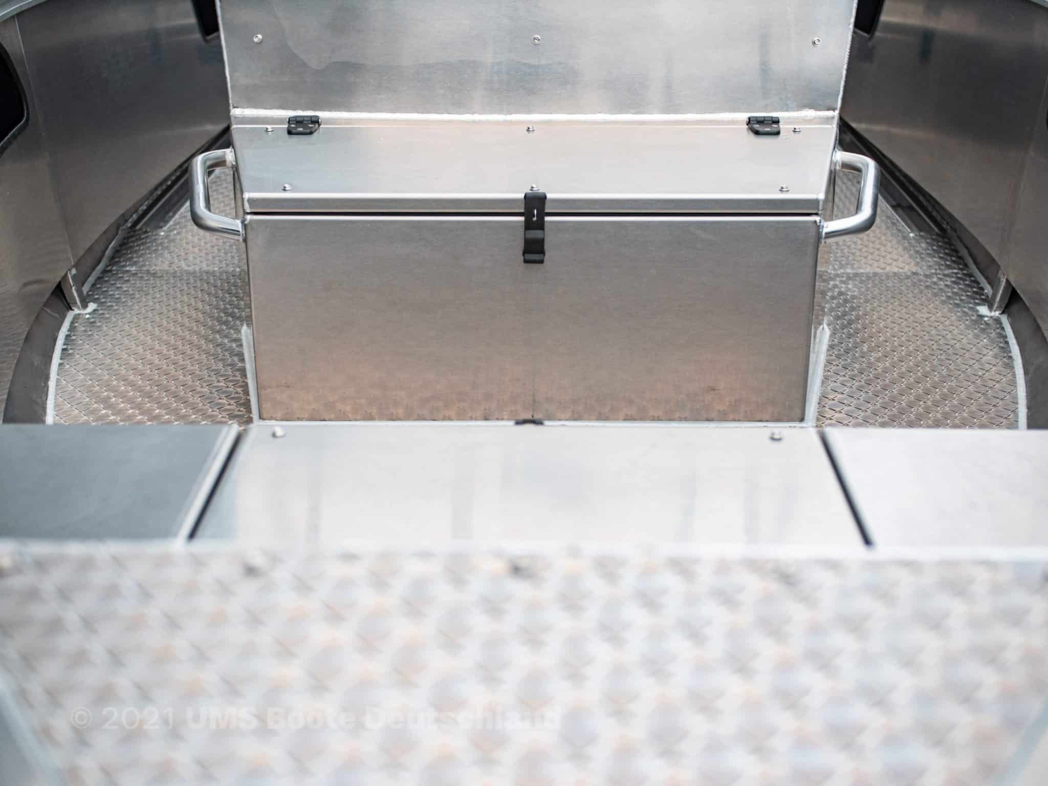 0b7b4301-7302-4434-af90-fe754b3ce556P2077423-scaled