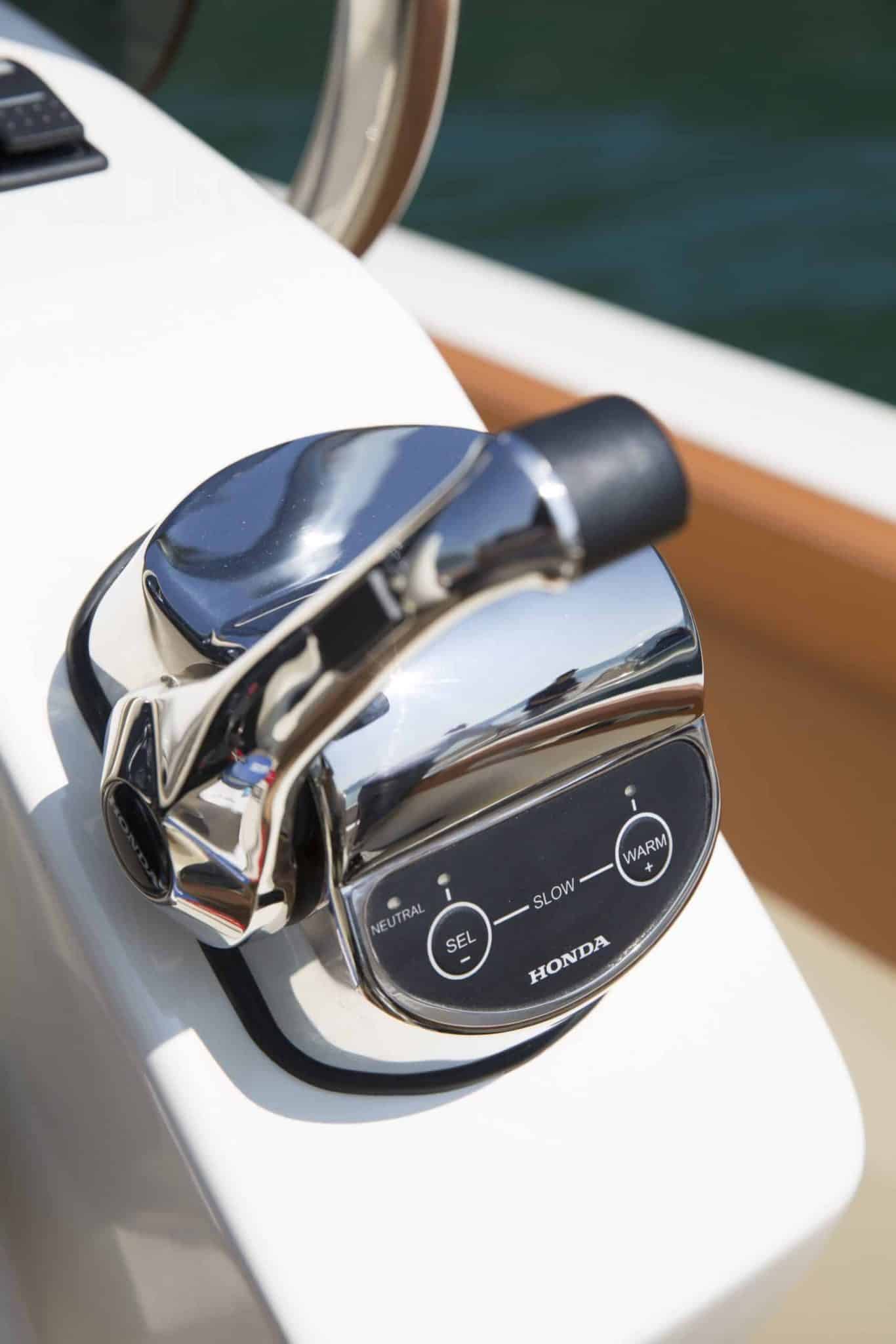 a03f45fd-6324-4544-8957-58c9401c30172Y2A6373