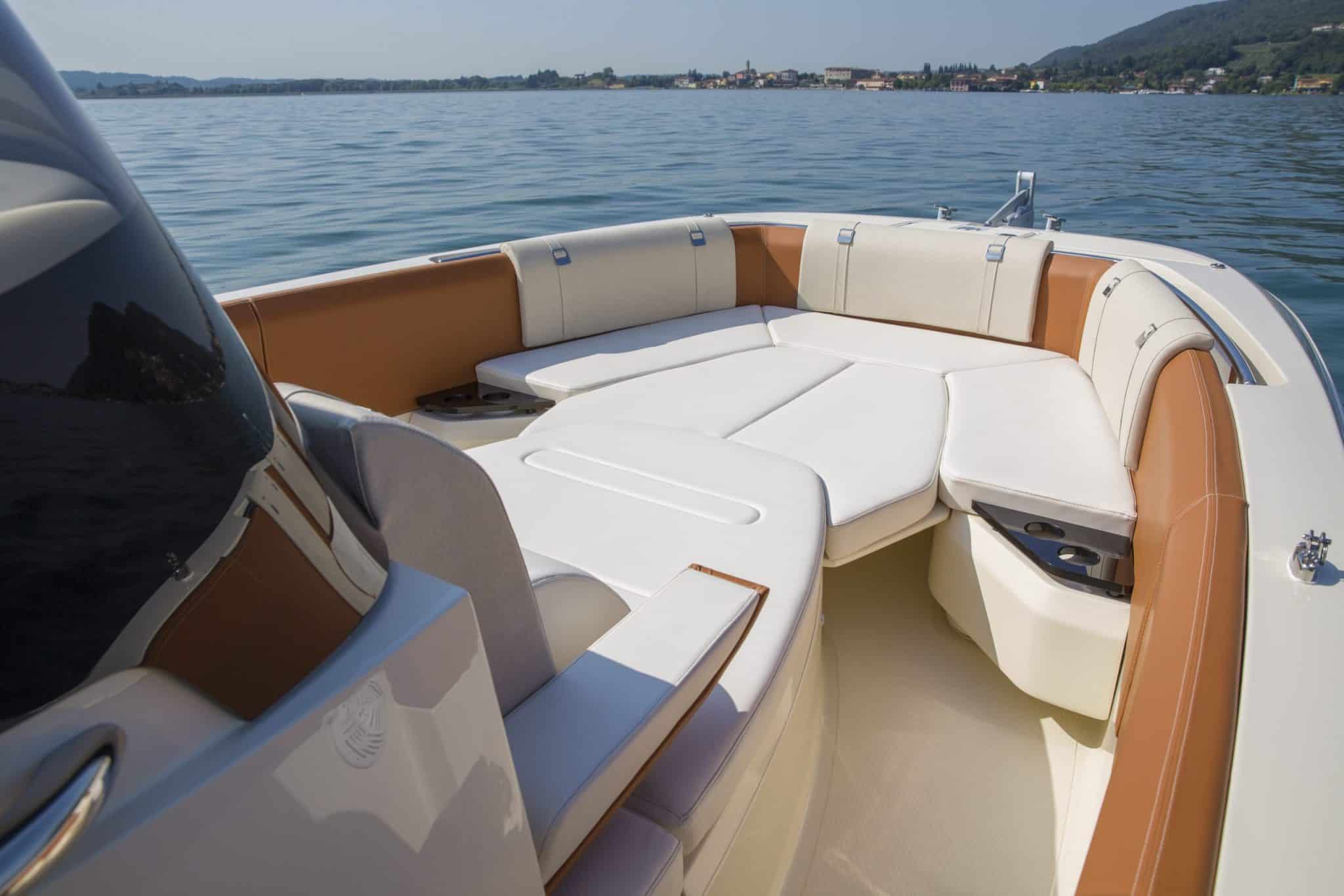 e82db313-419e-4ab8-a2de-bc29f14411202Y2A6209