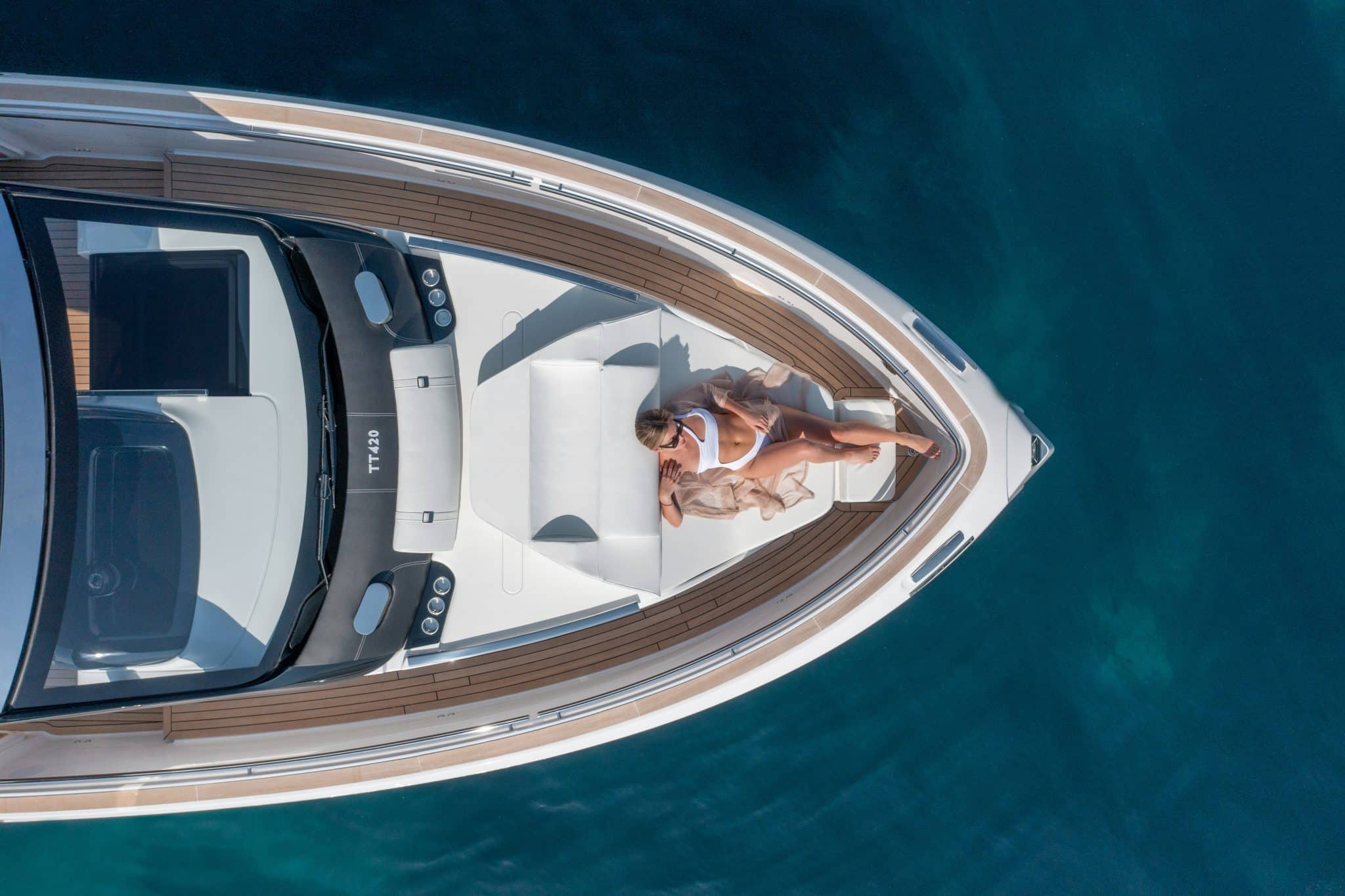 InvictusYacht_TT420_23
