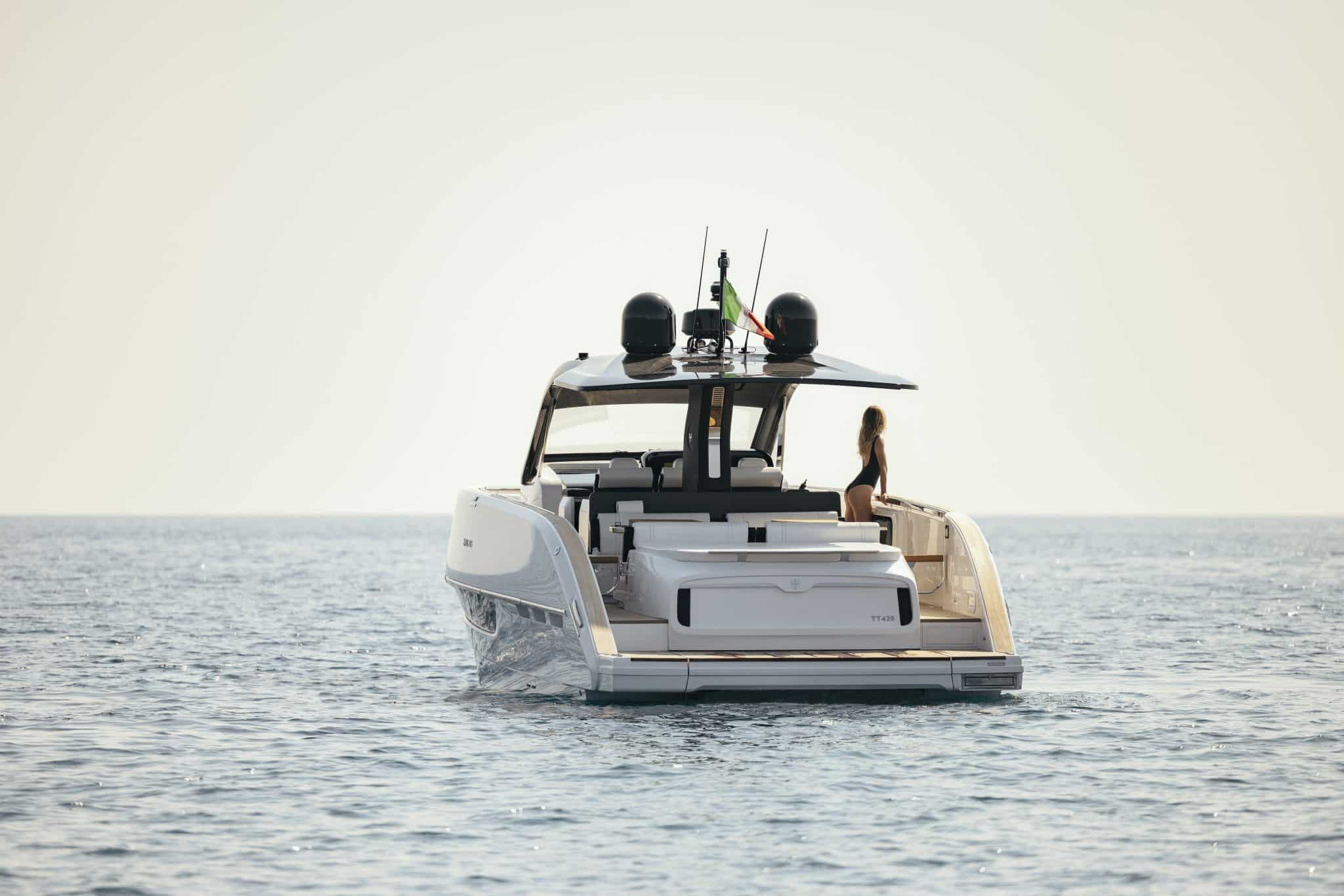 InvictusYacht_TT420_49