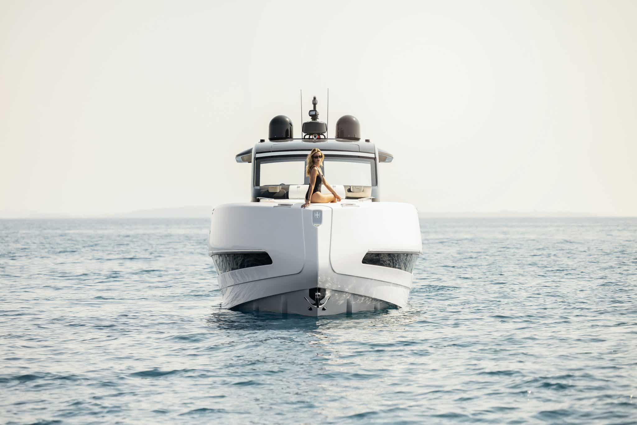 InvictusYacht_TT420_52