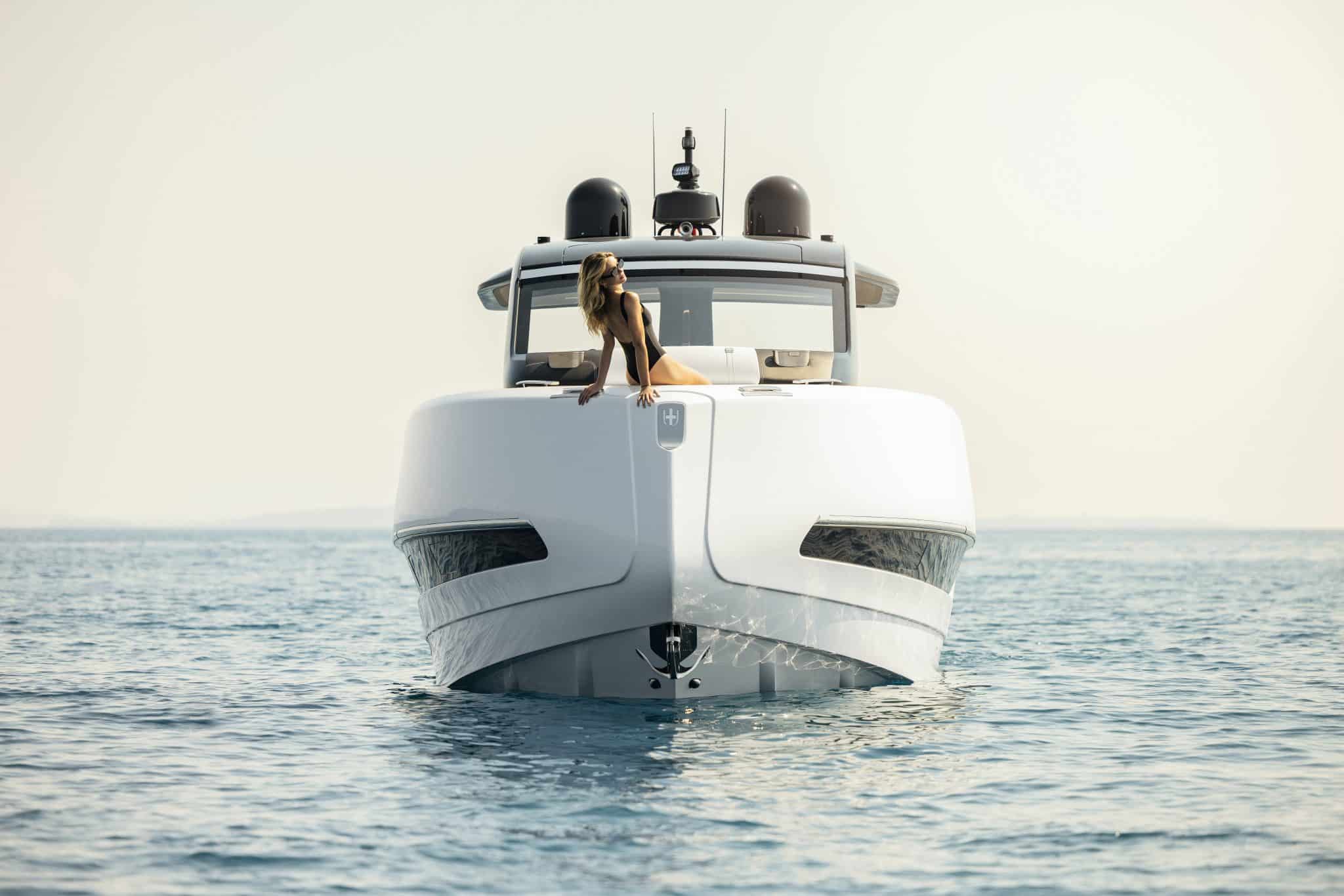 InvictusYacht_TT420_53